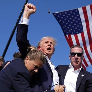 Podcast #488: Fainting, Worshiping, and Killing Trump